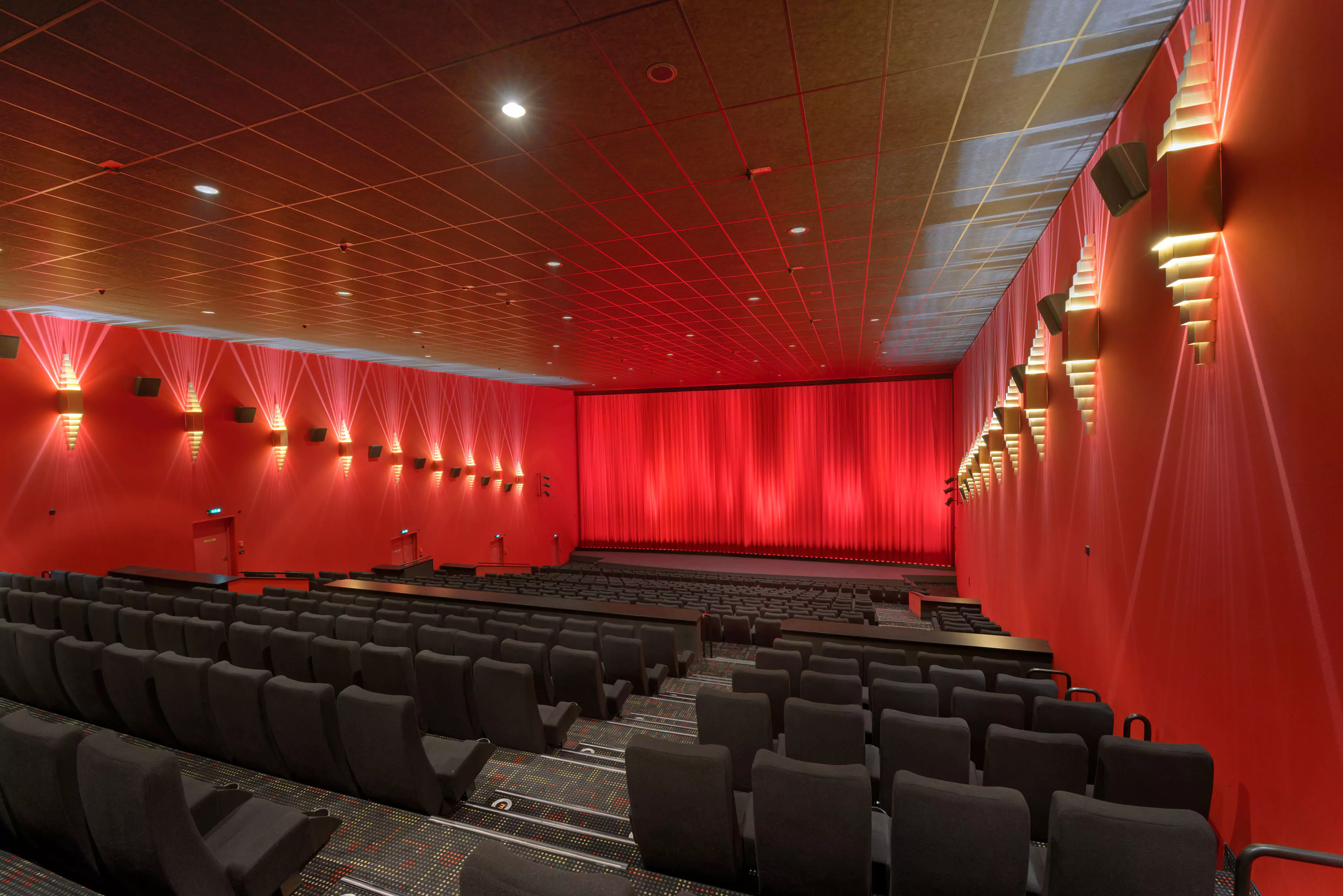 Yenilikçi Sinema Koltukları ile Salonların Dönüşümü